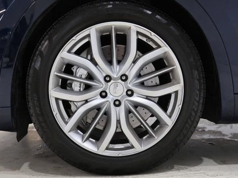 Used 2019 Maserati Levante S GranLusso AWD/4WD image 9