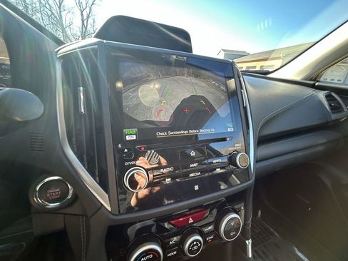 Used 2021 Subaru Forester Touring image 17