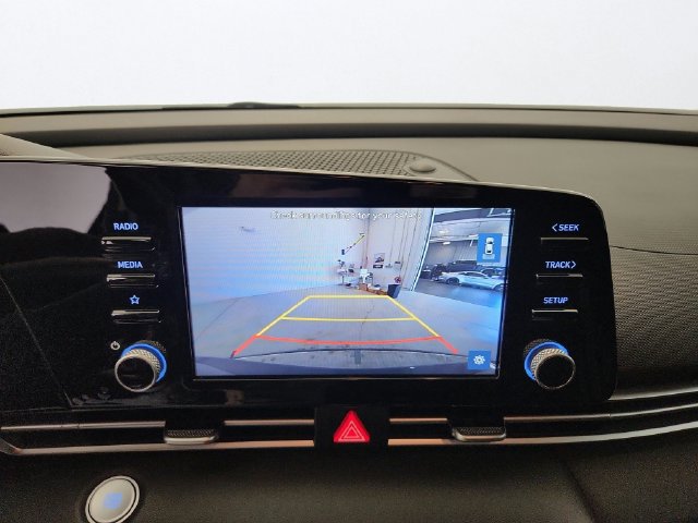 Used 2021 Hyundai Elantra SEL w/ Convenience Package FWD image 17