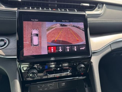 New 2025 Jeep Grand Cherokee Overland w/ Adv Protech Group III image 18