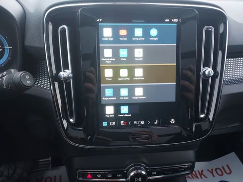 Used 2021 Volvo XC40 P8 Recharge image 33