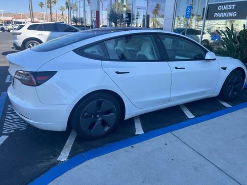 Used 2021 Tesla Model 3 Standard Range Plus RWD image 2