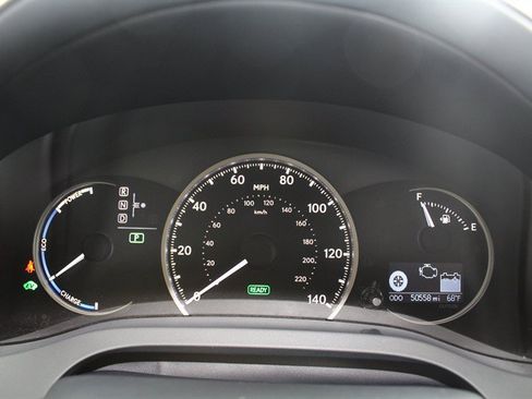 Used 2017 Lexus CT 200h w/ Navigation System Package FWD image 8