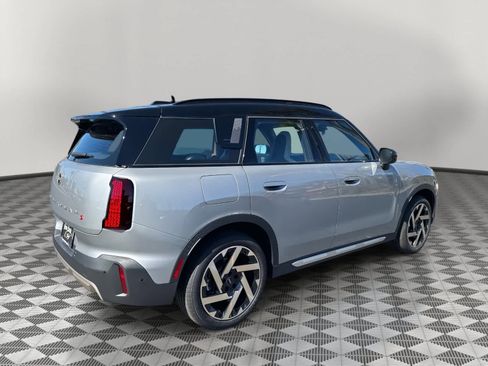 Certified 2025 MINI Cooper Countryman S image 3