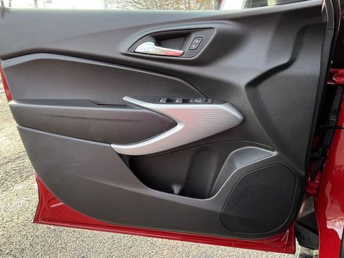 New 2026 Chevrolet Trax RS w/ Driver Confidence Package image 7