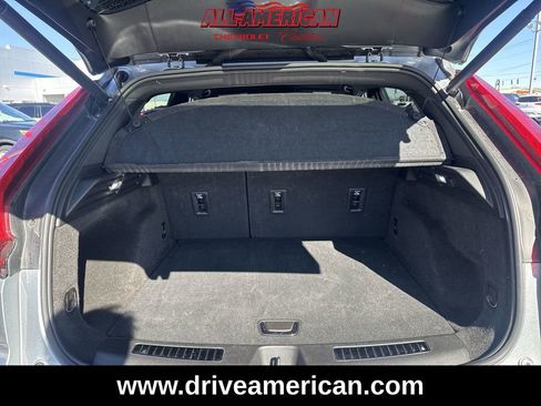 Used 2025 Cadillac XT4 Premium Luxury image 26