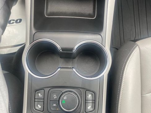 Certified 2023 GMC Terrain SLT w/ Infotainment Package II FWD image 42