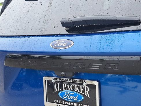 Certified 2022 Ford Explorer ST-Line w/ Class IV Trailer Tow Package image 8