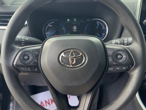 Used 2025 Toyota RAV4 XLE image 16