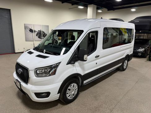 Used 2023 Ford Transit 350 XLT image 3