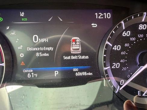 Used 2022 Toyota Highlander Limited FWD image 6