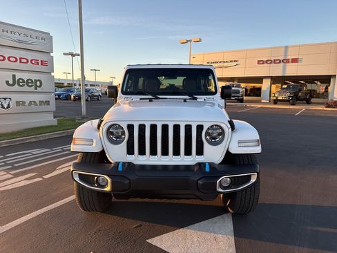 Used 2022 Jeep Wrangler Unlimited Sahara 4xe w/ Cold Weather Group image 9