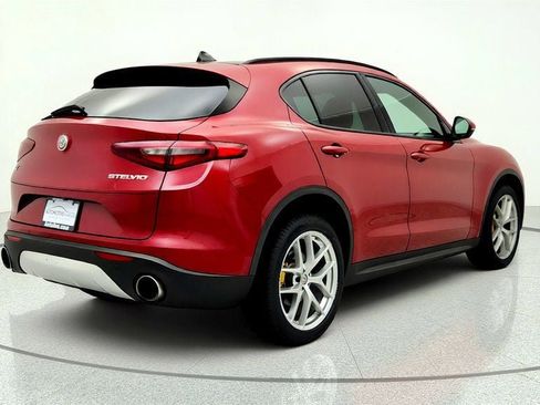 Used 2018 Alfa Romeo Stelvio Ti Sport AWD/4WD image 5