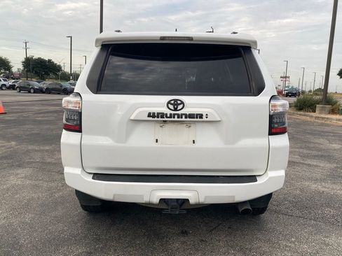 Used 2023 Toyota 4Runner SR5 Premium w/ Moonroof Package RWD image 6