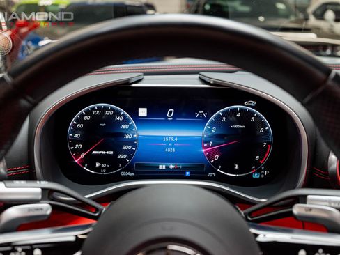 Used 2023 Mercedes-Benz SL 63 AMG 4MATIC image 16