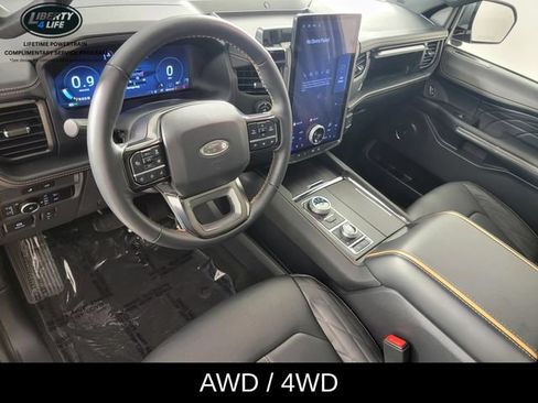 Used 2024 Ford Expedition Max Platinum AWD/4WD image 12