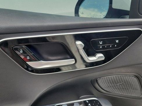 Certified 2025 Mercedes-Benz C 300 Sedan image 15