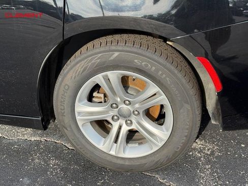 Used 2023 Dodge Charger SXT RWD image 4