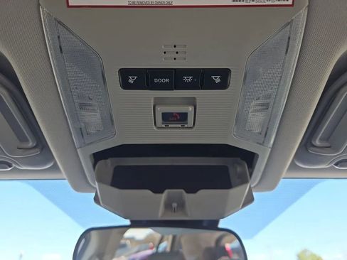 Used 2021 Toyota RAV4 XLE image 37
