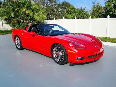 Used 2008 Chevrolet Corvette Coupe image 2