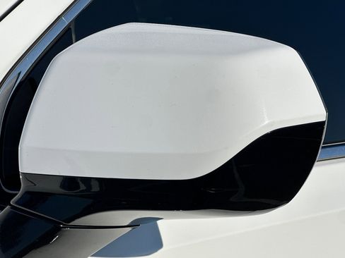 Used 2021 GMC Yukon SLT image 54