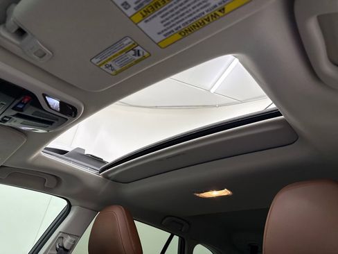 Certified 2022 Subaru Outback Touring AWD/4WD image 22