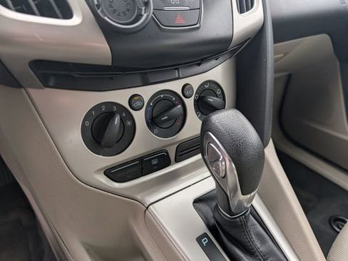 Used 2012 Ford Focus SE image 22