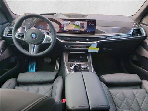 New 2026 BMW X5 M60i w/ Climate Comfort Package AWD/4WD image 15