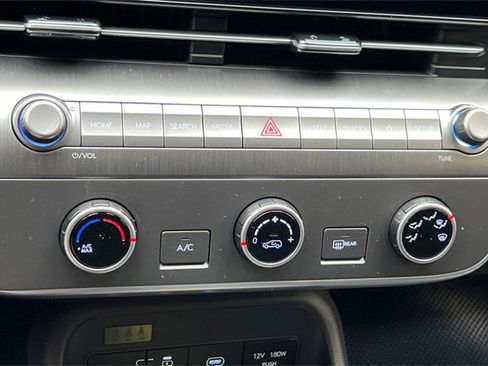 New 2026 Hyundai Kona SE image 20