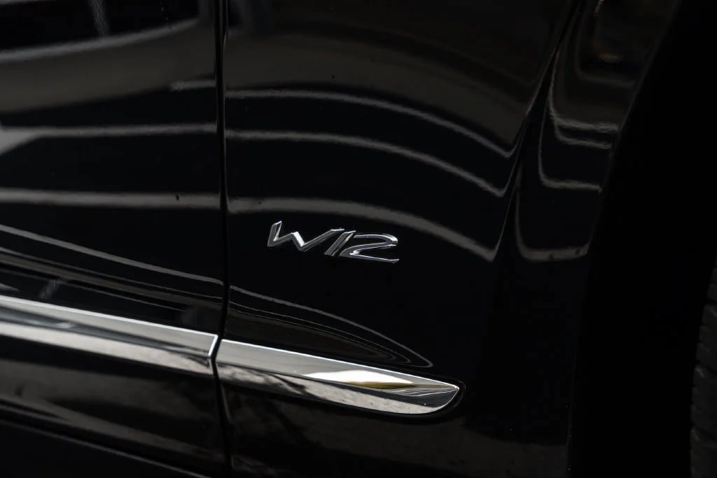Used 2020 Bentley Flying Spur W12 AWD/4WD image 13