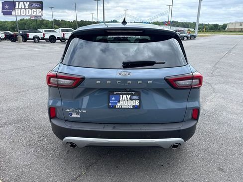 Used 2025 Ford Escape Active w/ Tech Pack #1 FWD image 6