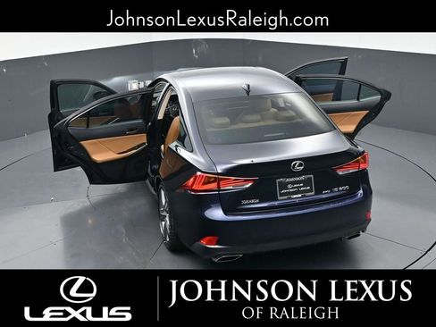 Used 2018 Lexus IS 300 AWD w/ Comfort Package image 27