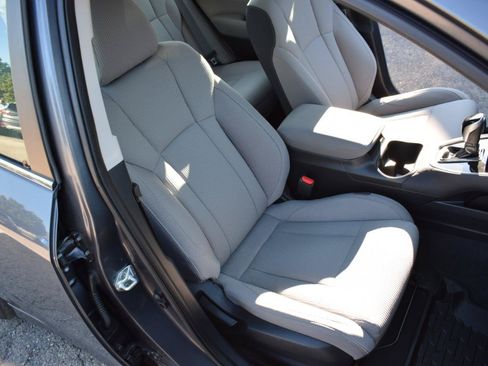 Used 2022 Subaru Legacy Premium AWD/4WD image 32