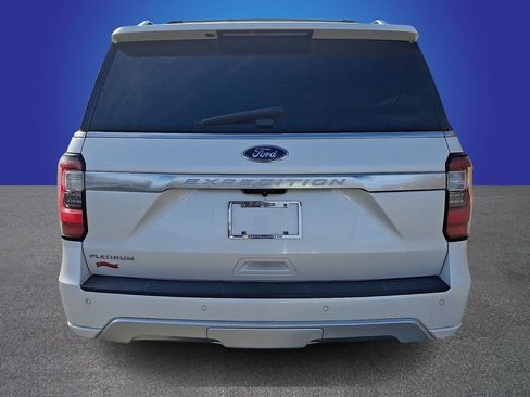 Used 2019 Ford Expedition Platinum image 5