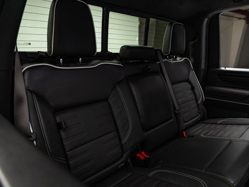 Used 2025 GMC Sierra 2500 AT4X w/ AT4X AEV Edition image 40