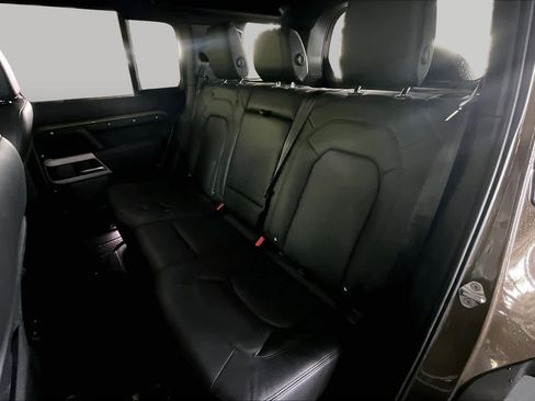 Used 2024 Land Rover Defender 110 S AWD/4WD image 18