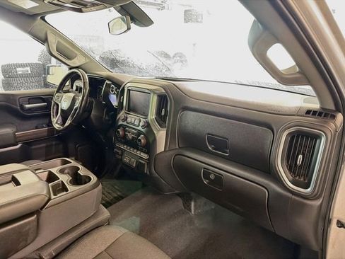 Used 2019 Chevrolet Silverado 1500 LT w/ True North Edition AWD/4WD image 12