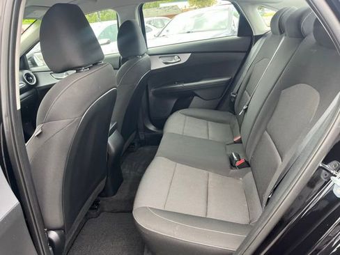 Used 2022 Kia Forte LXS image 12