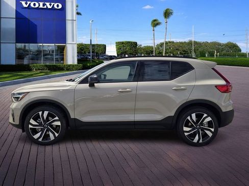 New 2026 Volvo XC40 B5 Ultra AWD/4WD image 4