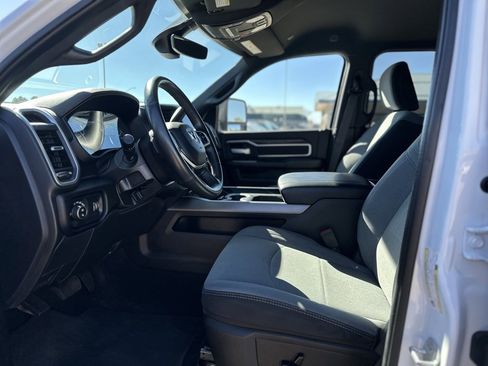 Used 2024 RAM 2500 Big Horn w/ Off Road Package image 19