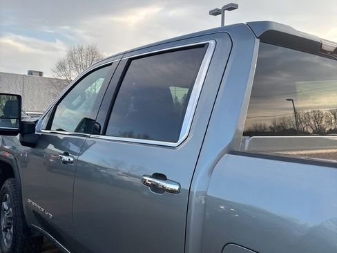 Used 2025 GMC Sierra 2500 SLT w/ SLT Convenience Package image 23