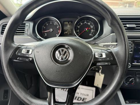 Used 2016 Volkswagen Jetta S FWD image 29