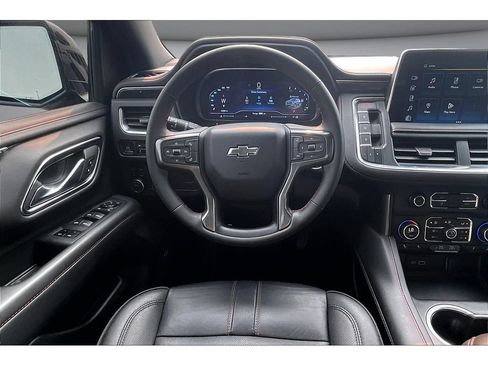Used 2023 Chevrolet Suburban RST w/ Luxury Package AWD/4WD image 7