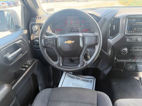 Used 2019 Chevrolet Silverado 1500 Custom w/ Custom Value Package AWD/4WD image 14