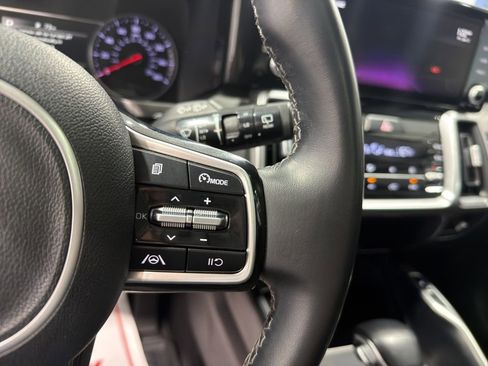 Used 2022 Kia Sorento S w/ Panoramic Sunroof Package image 26