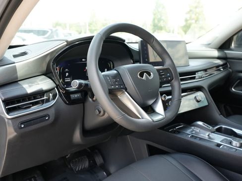 Used 2026 INFINITI QX60 Luxe w/ Family Package FWD image 16