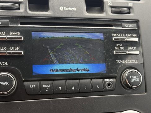 Used 2014 Nissan Leaf S FWD image 28