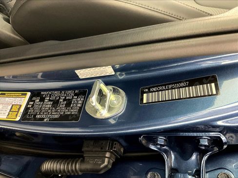 Used 2023 Kia Niro EX Touring FWD image 19