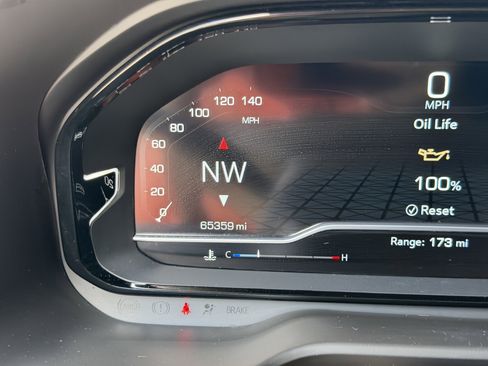 Used 2023 GMC Yukon Denali image 33