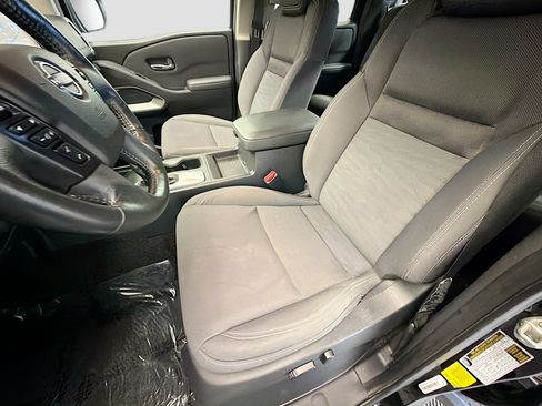 Used 2022 Nissan Frontier SV AWD/4WD image 10
